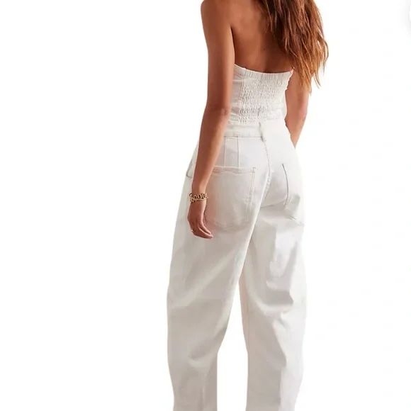 We The Free People NWOT Je Suis Pret Barrel Jumpsuit Size Large White Denim Zip - Picture 4 of 15